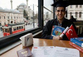 تحصیل کاردانی در ترکیه